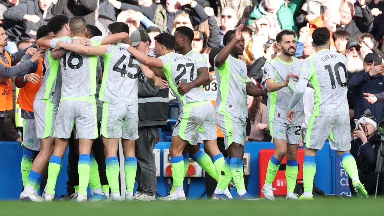 6 Menit Hancurkan Chelsea, 6 Poin Kini Jarak Manchester City dan Arsenal